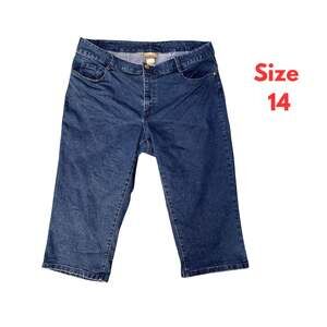 Miss Tina Womens Jeans Capri Sz 14 Large Mid Rise Dark Blue Stretch #222